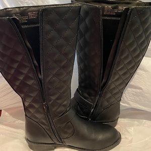 New without tags tall black zip up boots